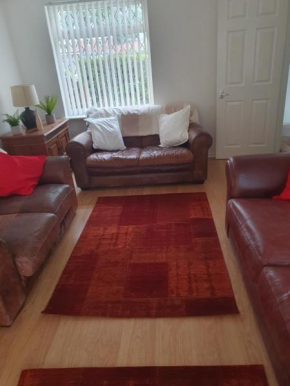 Quiet house 8 mins from NEC/AIRPORT